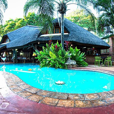 Dei Gratia Guest House Мусина Экстерьер фото