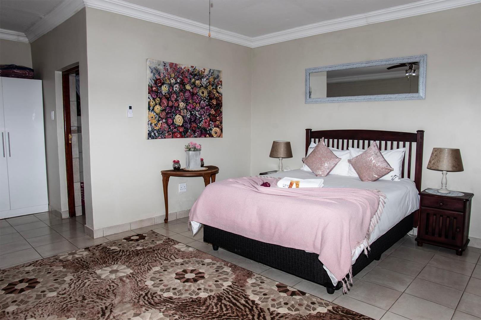 Dei Gratia Guest House Мусина Экстерьер фото