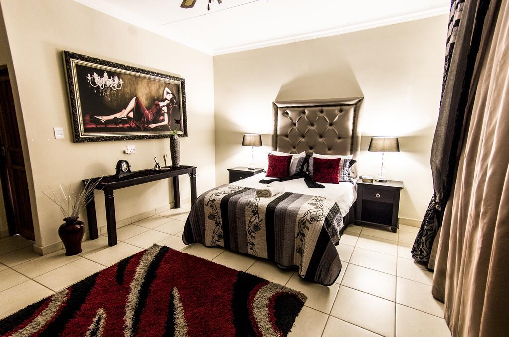 Dei Gratia Guest House Мусина Экстерьер фото